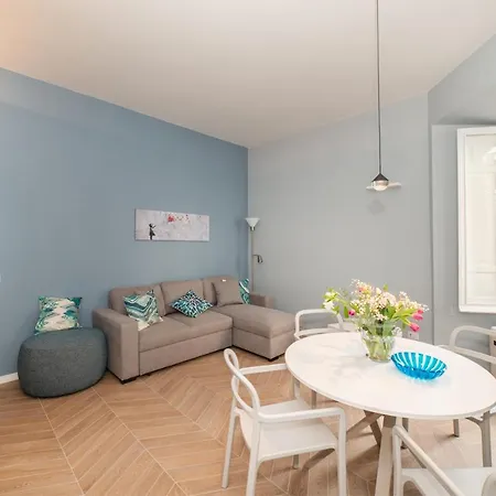 Domus Pietrae Рим